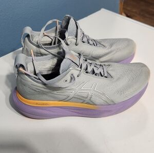 ASICS Women's Light Gray and Lavender Athletic Shoes